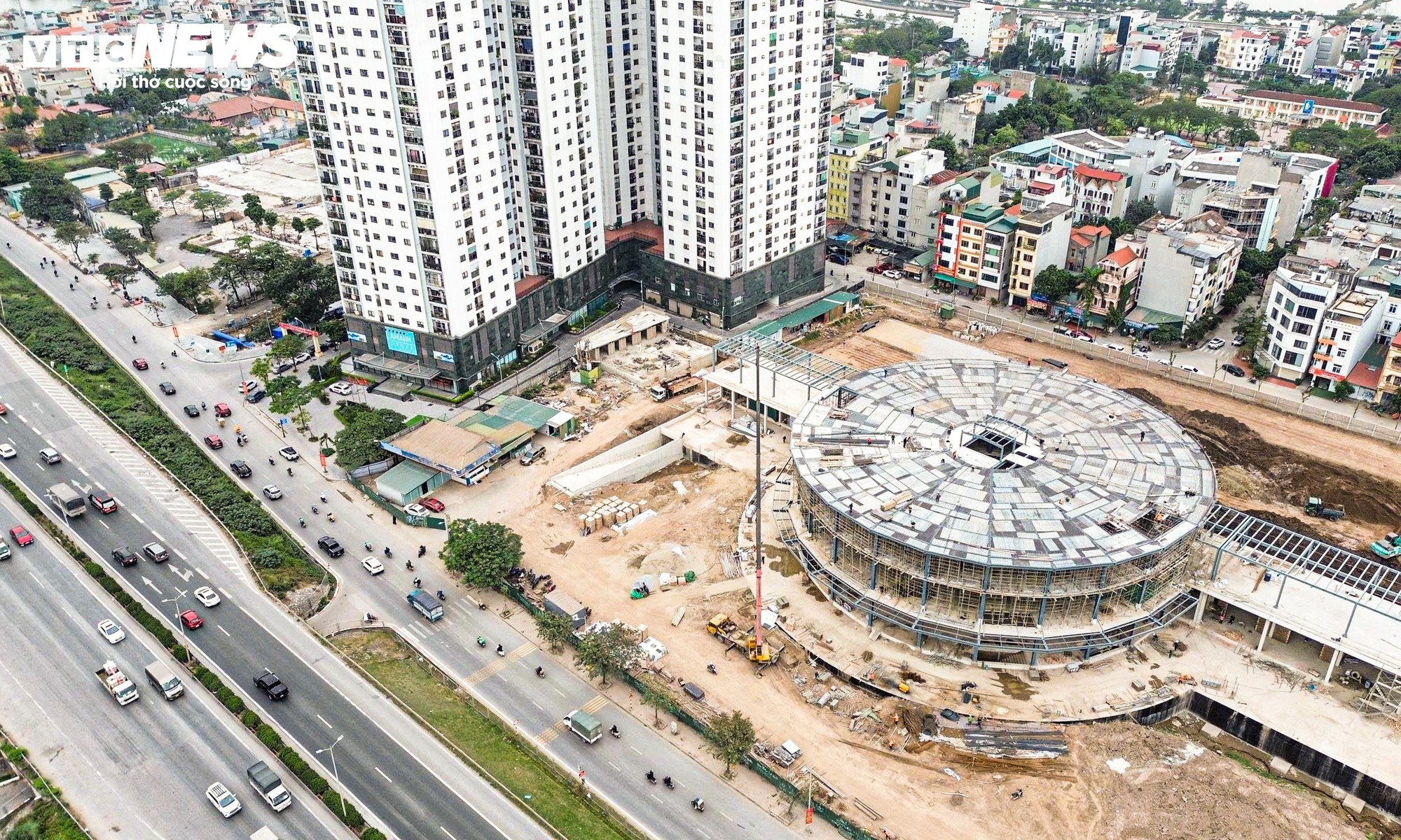 Bến xe kh&aacute;ch Y&ecirc;n Sở H&agrave; Nội c&oacute; hầm gửi 5 . 000 M&sup2; sắp ho&agrave;n th&agrave;nh - Ảnh 4.