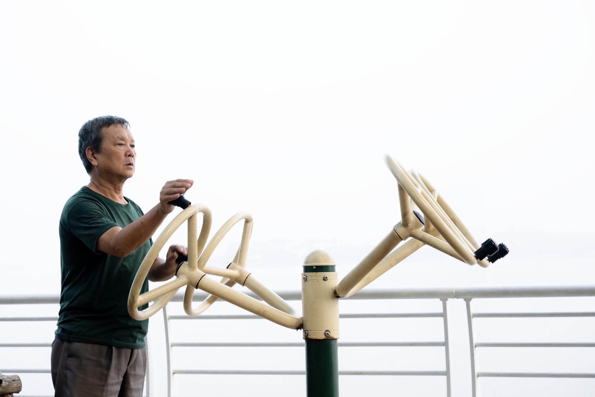 Ảnh, clip: H&agrave; Nội thật lạ trong s&aacute;ng đầu năm 2026- Ảnh 10.