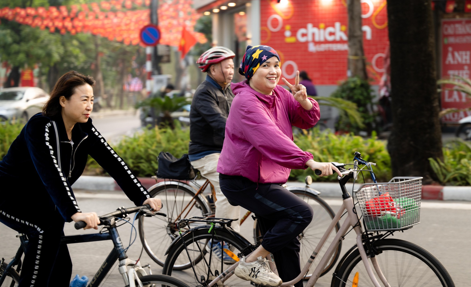 Ảnh, clip: H&agrave; Nội thật lạ trong s&aacute;ng đầu năm 2026- Ảnh 9.