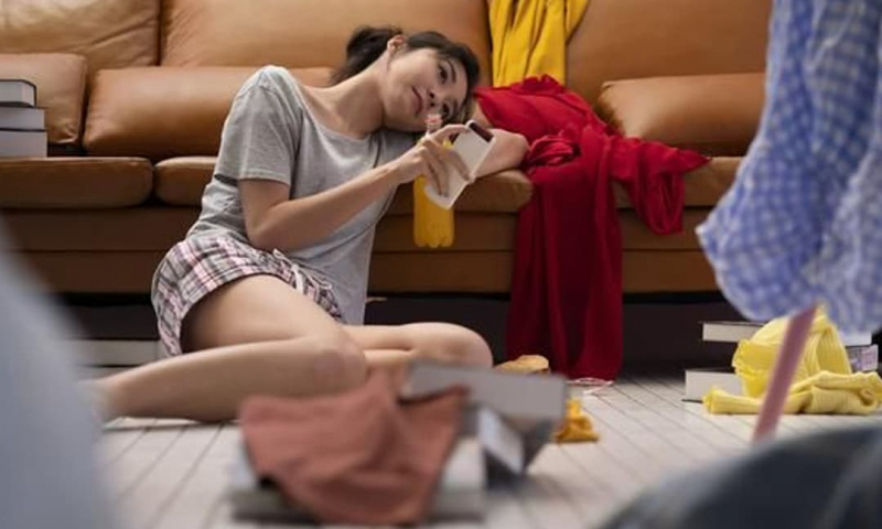 Nghỉ lễ ở nh&agrave; dọn dẹp v&agrave; t&igrave;m thấy tiền bất ngờ - Ảnh 2.