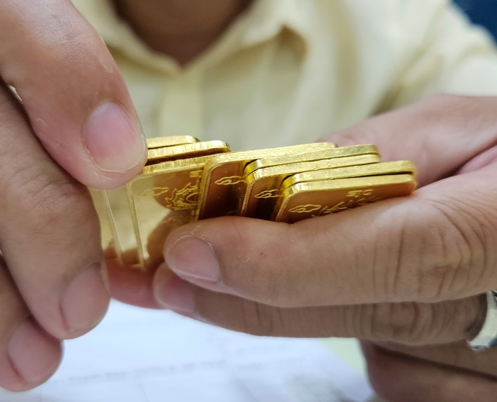 Gi&aacute; v&agrave;ng nhẫn vượt xa v&agrave;ng miếng SJC ng&agrave;y 1 - 1 , biến động bất ngờ tr&ecirc;n thị trường - Ảnh 1.