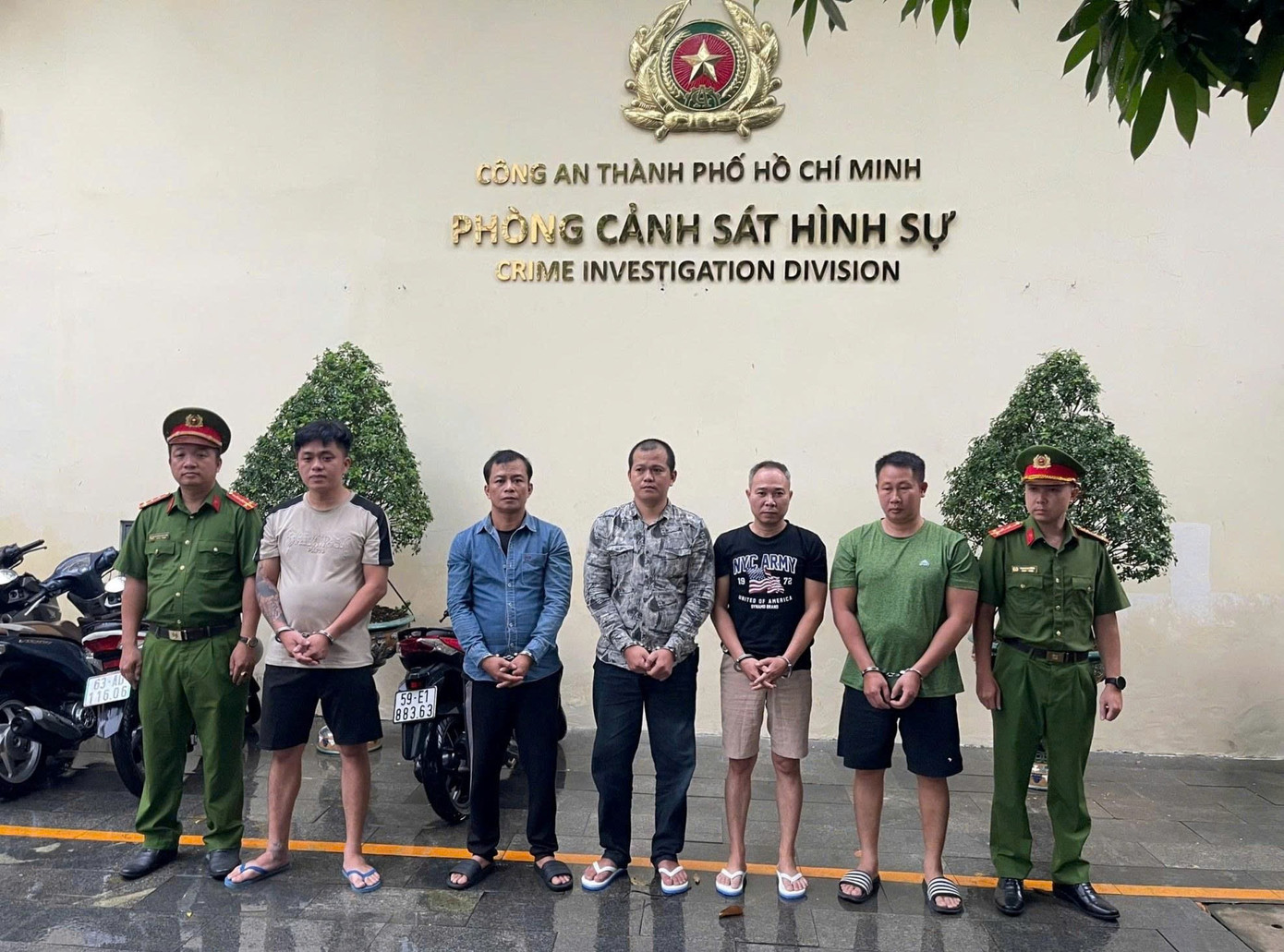 Kh&ocirc;ng c&oacute; ' v&ugrave;ng x&aacute;m ' ph&aacute;p l&yacute; trong hoạt động đ&ograve;i nợ thu&ecirc; tại TP . HCM - Ảnh 9.