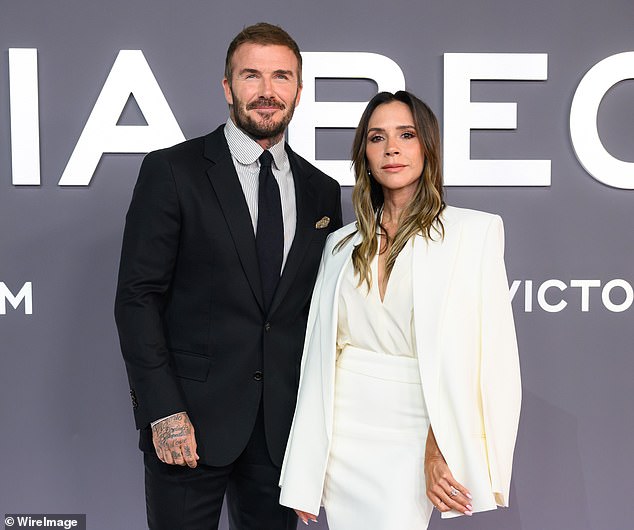 David Beckham bí mật liên lạc với con dâu- Ảnh 3. David Beckham bí mật liên lạc với con dâu- Ảnh 3.