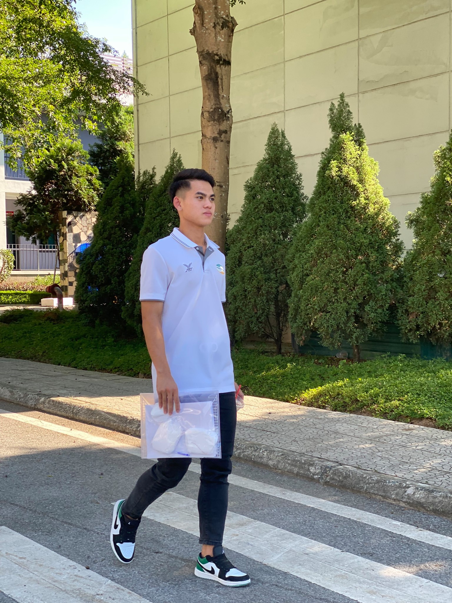 Profile đội trưởng U23 Việt Nam gây sốt U23 châu Á: Vào sân ghi bàn lạnh lùng, ngoài đời là "học sinh giỏi" có tiếng - Ảnh 18. Profile đội trưởng U23 Việt Nam gây sốt U23 châu Á: Vào sân ghi bàn lạnh lùng, ngoài đời là "học sinh giỏi" có tiếng - Ảnh 18.