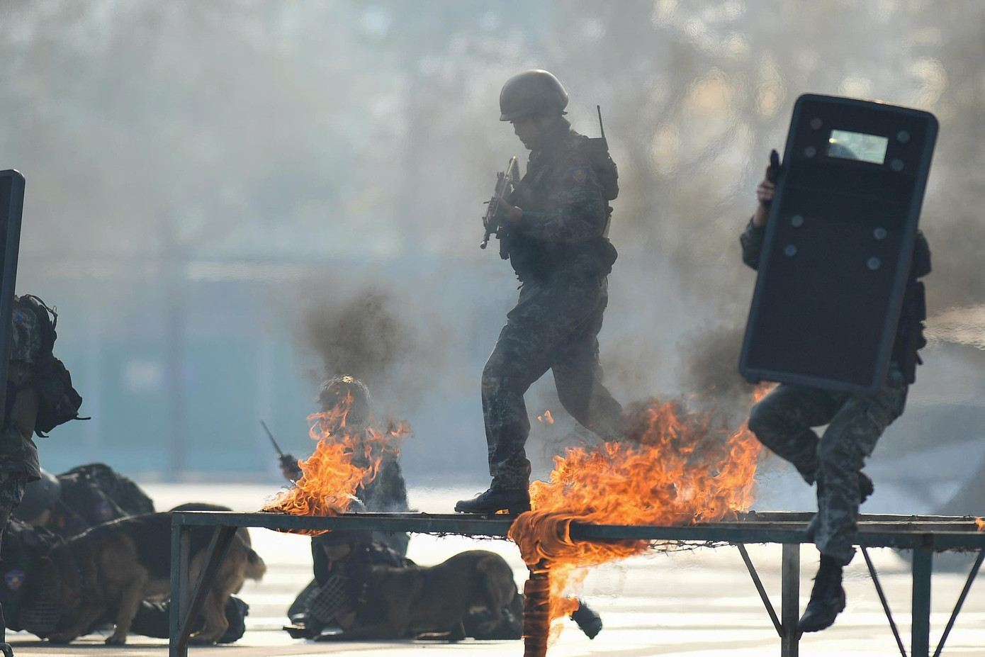 Lễ xuất qu&acirc;n lực lượng C&ocirc;ng an bảo vệ Đại hội XIV của Đảng tại H&agrave; Nội - Ảnh 13.
