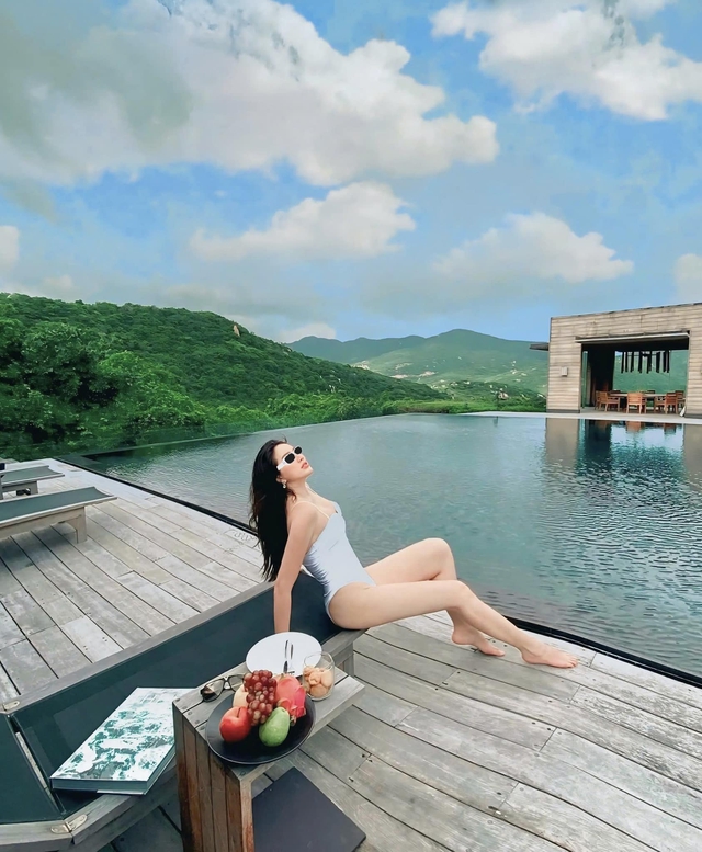 Nhan sắc nữ ca sĩ đình đám U40 vẫn được chồng đại gia chiều như công chúa- Ảnh 10.