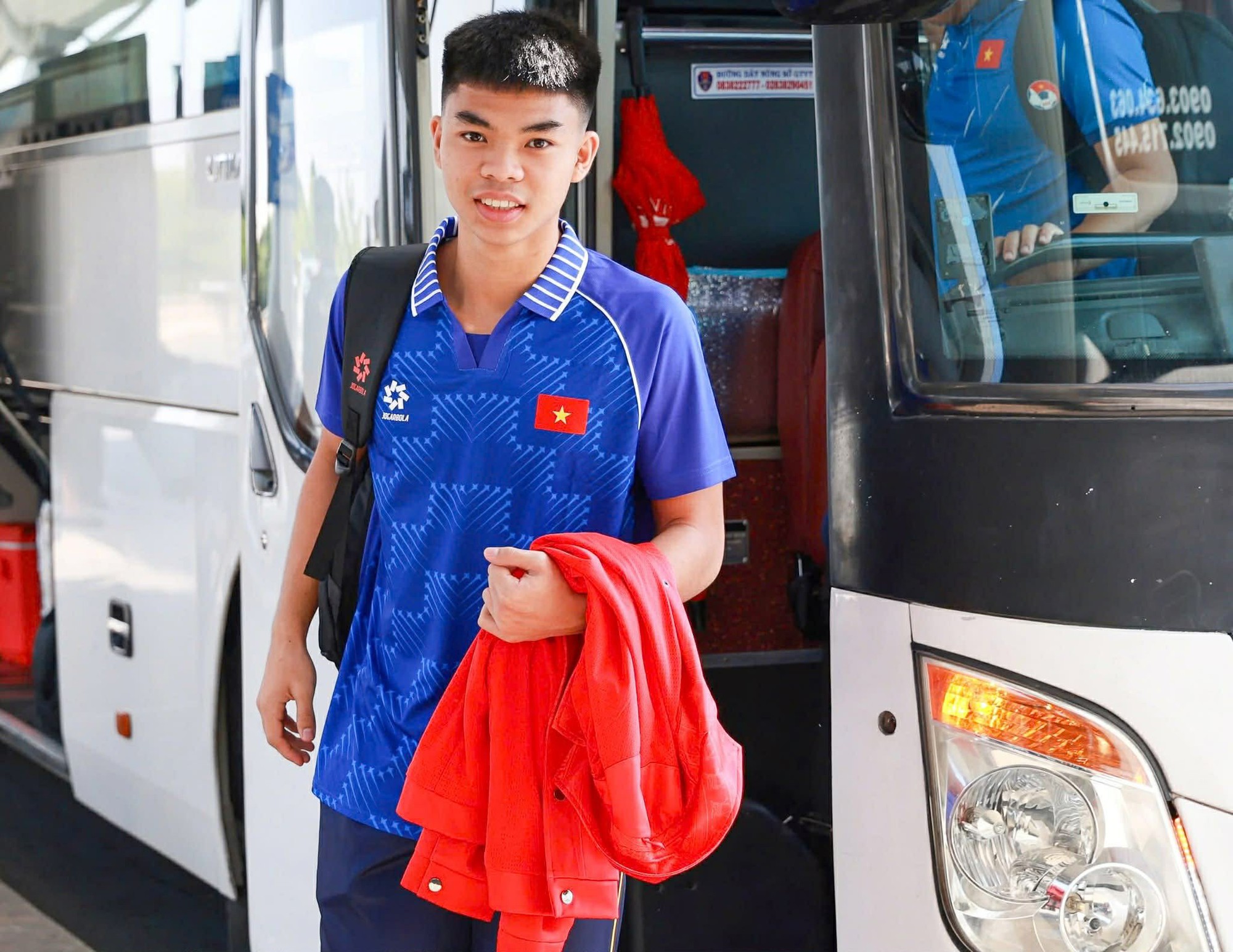 Profile Lê Phát: 19 tuổi khuynh đảo U23 châu Á, vừa thi đấu vừa học đại học và không thích tiêu tiền- Ảnh 3.