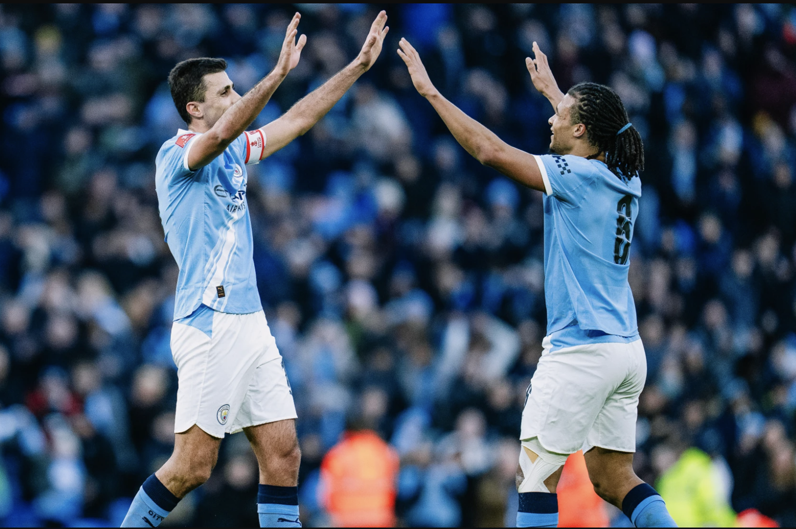 Man City thắng vùi dập Exeter City 10-1, mưa bàn thắng tràn ngập FA Cup - Ảnh 2.