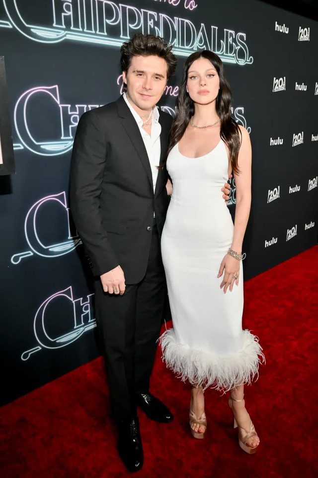 David Beckham bí mật liên lạc với con dâu- Ảnh 4. David Beckham bí mật liên lạc với con dâu- Ảnh 4.