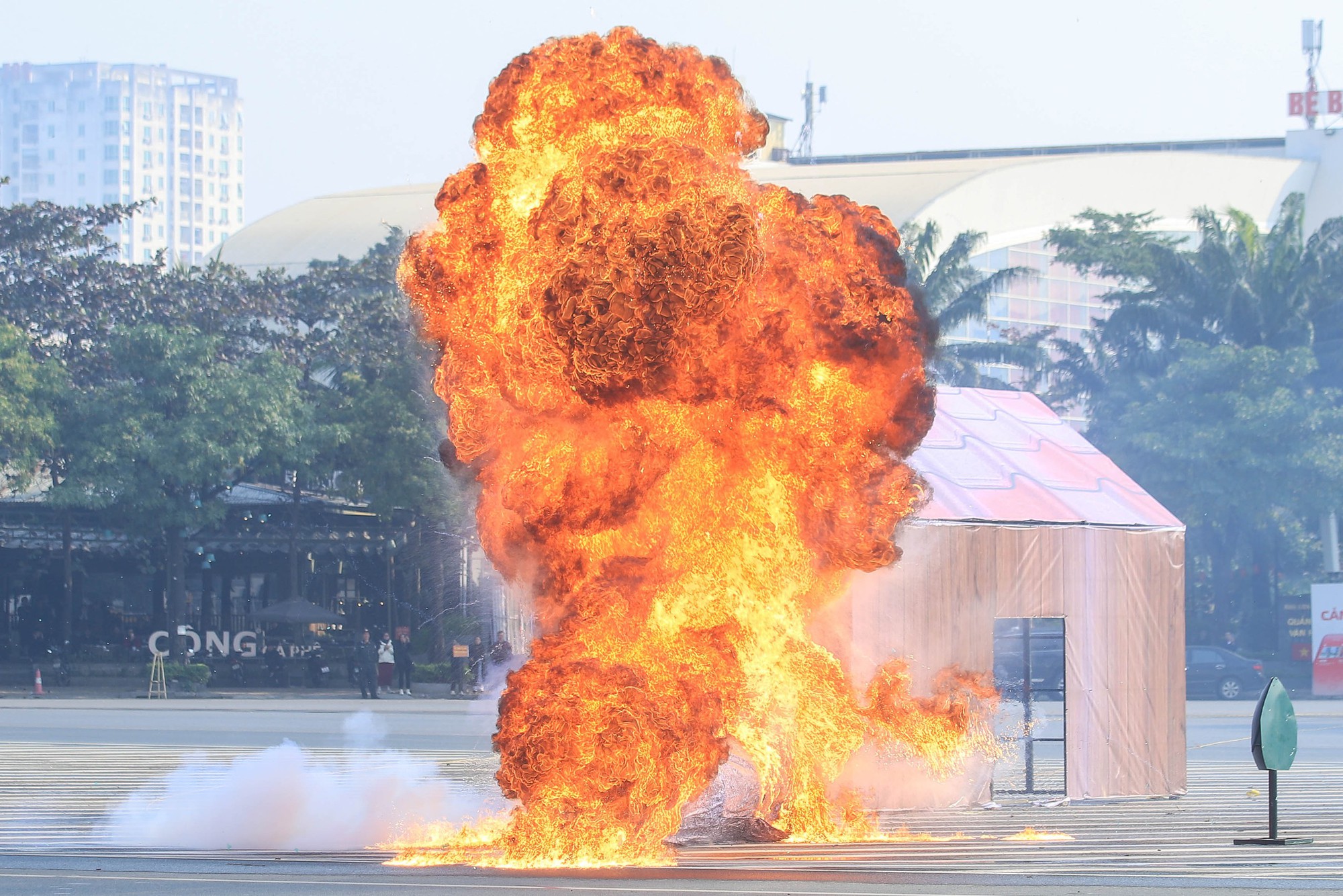 Cảnh s&aacute;t bảo vệ Đại hội XIV của Đảng: Sự kiện ph&ocirc; diễn sức mạnh an ninh - Ảnh 16.