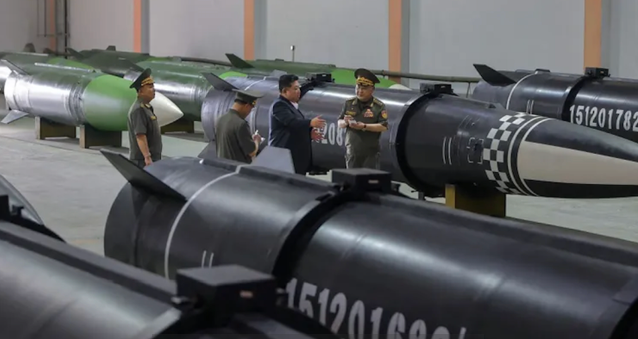 - Ảnh 3. - Ảnh 3.