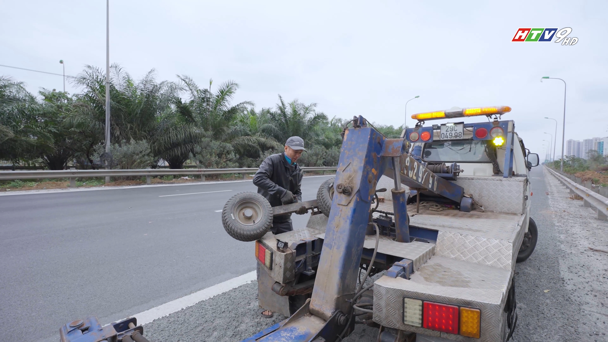 Thử gọi cứu hộ VETC tr&ecirc;n cao tốc: Được k&eacute;o về gara miễn ph&iacute; nhưng đ&oacute;ng tiền chưa chắc đ&atilde; được cứu ngay nếu chủ xe kh&ocirc;ng ch&uacute; &yacute; điểm n&agrave;y- Ảnh 5.