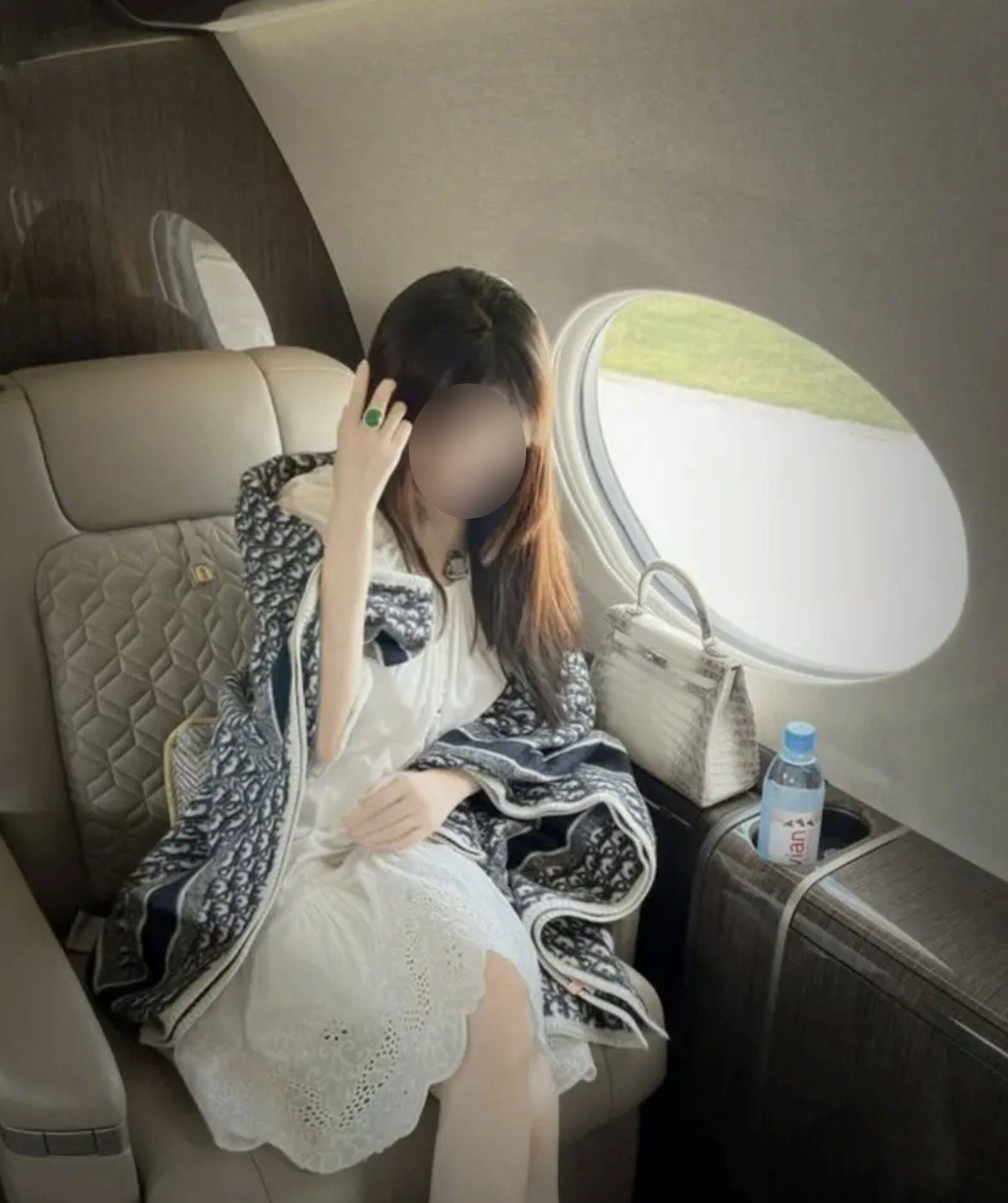 Cuộc sống xa hoa của &ldquo;Ti&ecirc;n nữ TikTok&rdquo; v&agrave; tr&ugrave;m lừa đảo Trần Ch&iacute; - Ảnh 2.