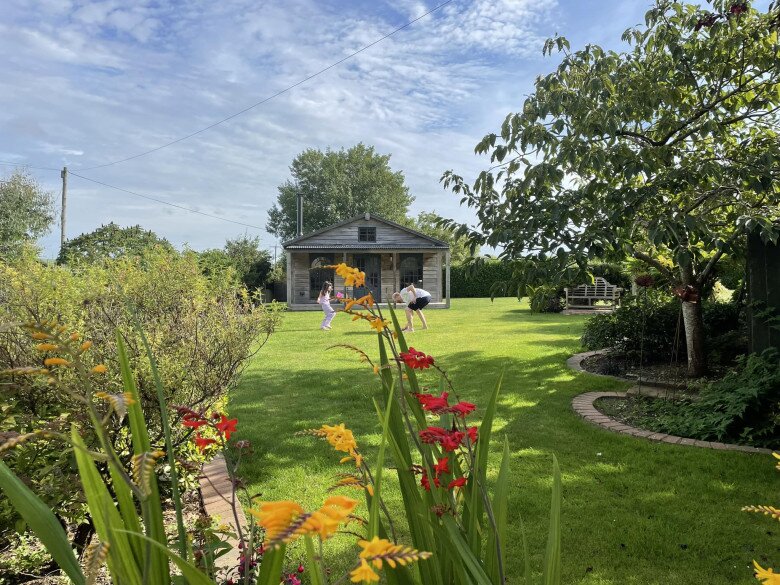 Hoa hậu Ng&ocirc; Phương Lan c&oacute; d&ograve;ng d&otilde;i danh thần, cuộc sống k&iacute;n tiếng ở tuổi U40- Ảnh 9.