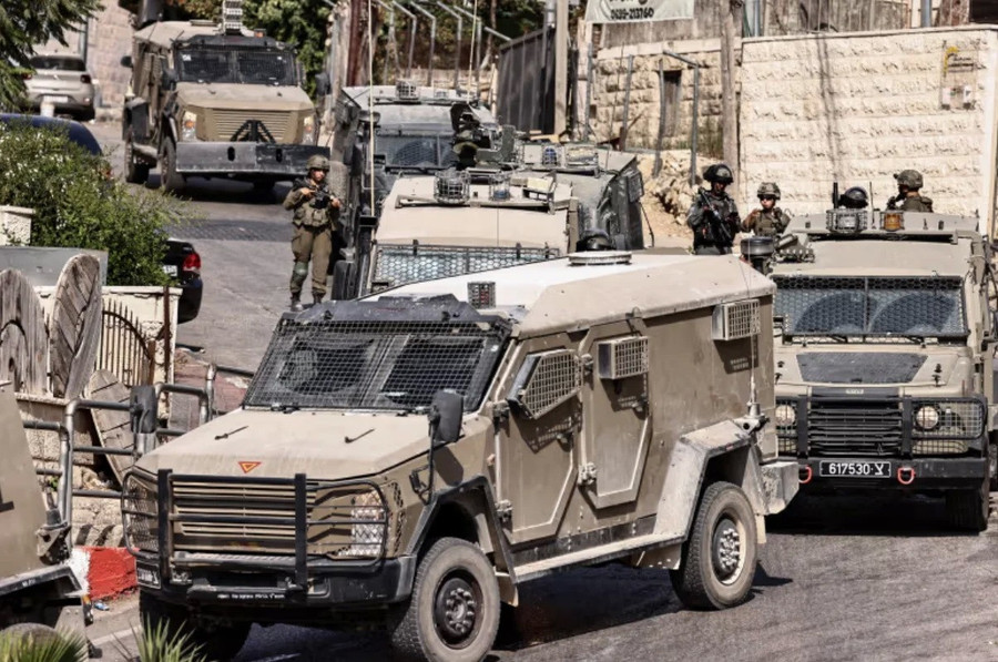 Ch&aacute;nh văn ph&ograve;ng của Thủ tướng Israel bị thẩm vấn 13 tiếng, cấm xuất cảnh v&agrave; li&ecirc;n lạc với &ocirc;ng Netanyahu - Ảnh 2.