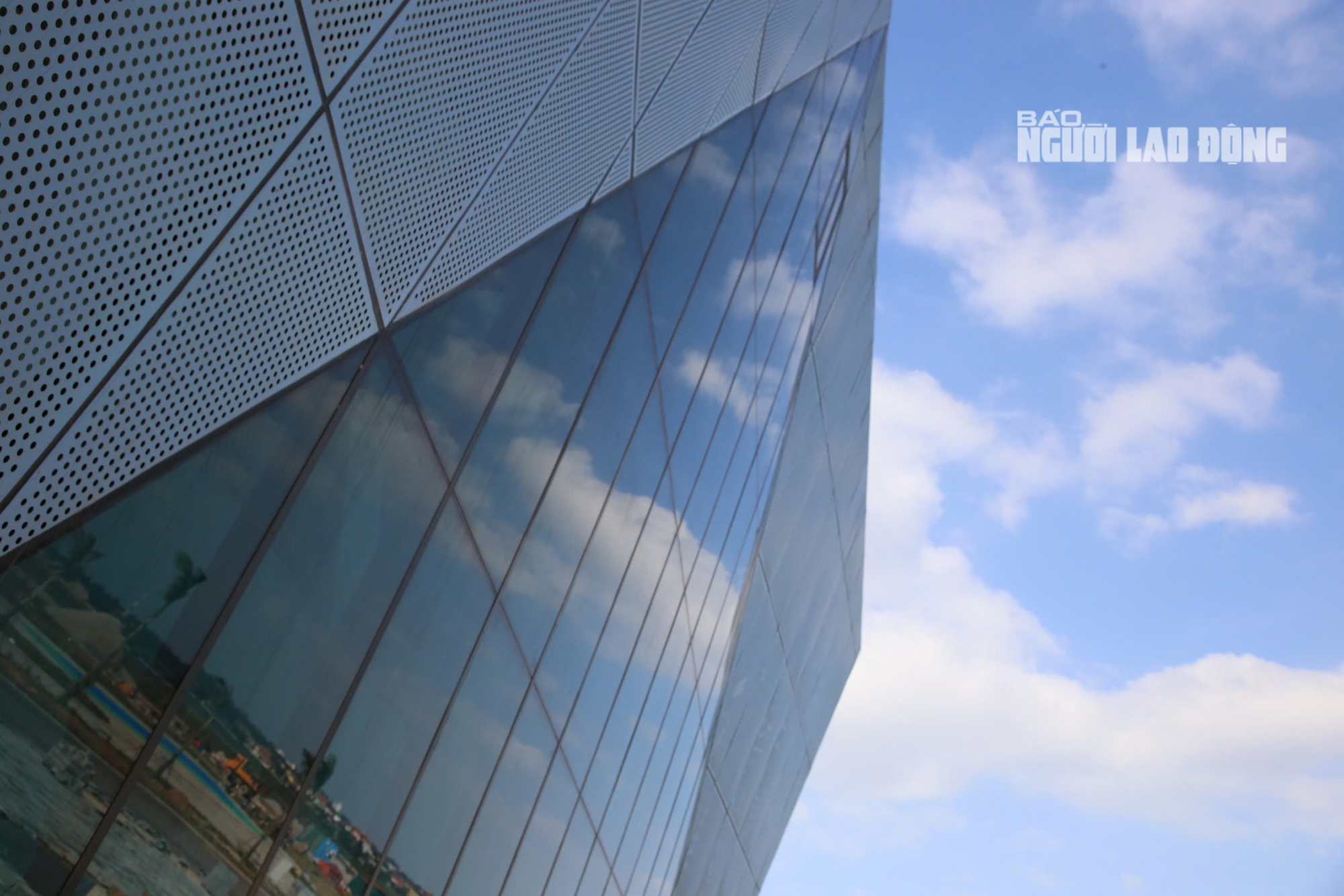 Nh&agrave; thi đấu kim cương xanh 340 tỉ đồng tại Quảng Trị thu h&uacute;t sự ch&uacute; &yacute; - Ảnh 13.