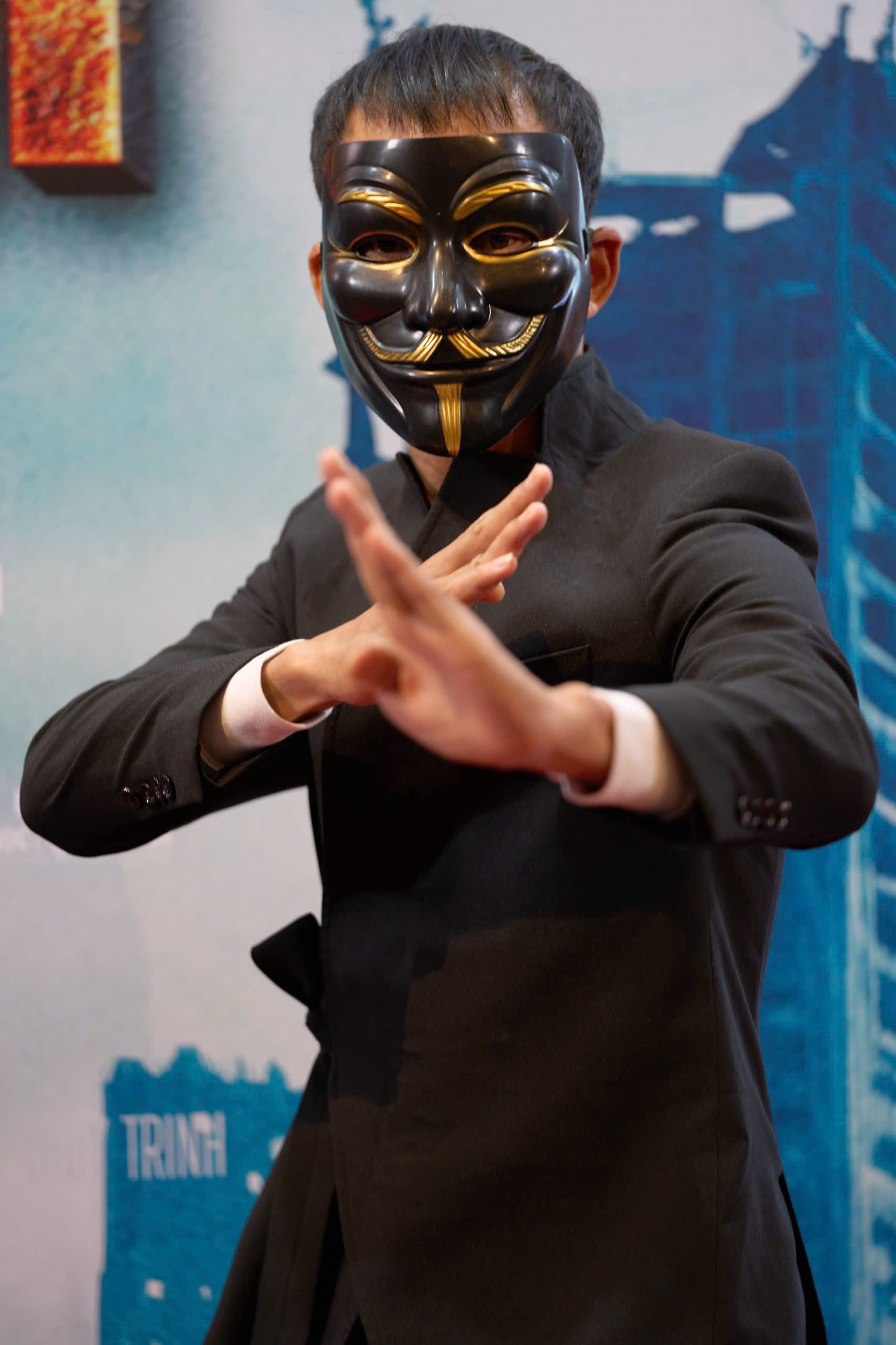 "Chiến Nam: Ve Sầu Thoát Xác" - Longka vào vai cảnh sát, đối đầu võ sĩ Nguyễn Trần Duy Nhất - Ảnh 4.