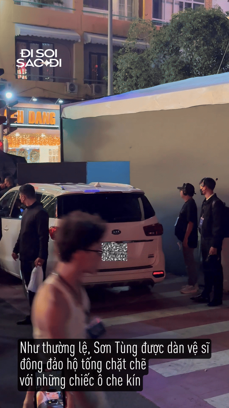 Vệ sĩ căng d&ugrave; che k&iacute;n kh&ocirc;ng để lộ Sơn T&ugrave;ng d&ugrave; 1 gi&acirc;y, đại gia showbiz nhưng vẫn chung thuỷ với một thứ- Ảnh 6.