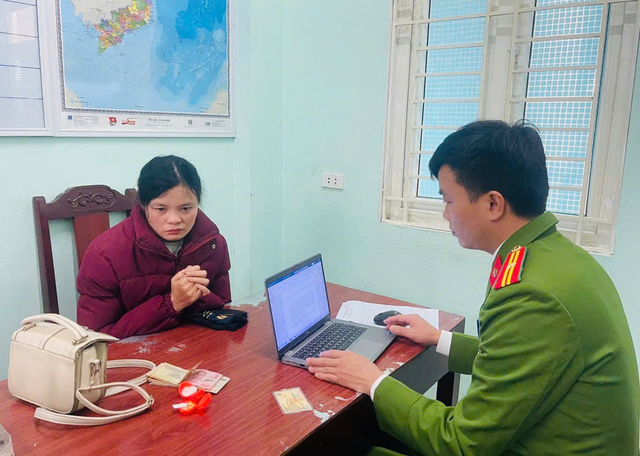 Mua v&agrave;ng rồi tr&igrave;nh b&aacute;o tr&ecirc;n VNeID: C&ocirc;ng an v&agrave;o cuộc ph&aacute;t hiện chiếc nhẫn v&agrave;ng 2 chỉ bị chiếm đoạt - Ảnh 1.