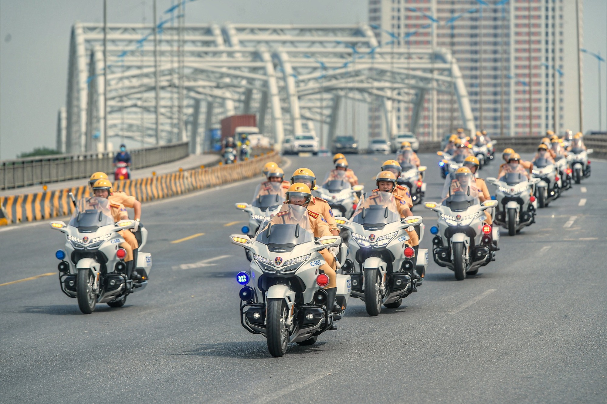 Cấm đường H&agrave; Nội trong thời gian diễn ra Đại hội Đảng đảm bảo an to&agrave;n giao th&ocirc;ng - Ảnh 1.