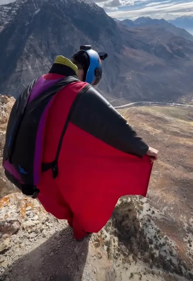 Tai nạn kinh ho&agrave;ng khiến huyền thoại "người bay" tử vong - Ảnh 1.