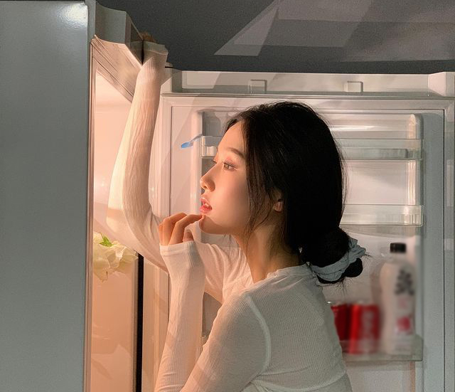 Kiểm tra tủ lạnh ngay: 4 thực phẩm để c&agrave;ng l&acirc;u, mầm mống ung thư gan c&agrave;ng sinh s&ocirc;i mạnh! - Ảnh 1.