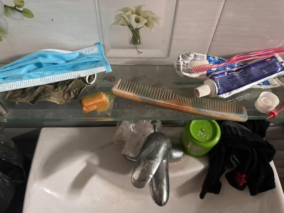 Mẹ chồng 2 th&aacute;ng tắm 1 lần, kh&ocirc;ng đ&aacute;nh răng, con d&acirc;u đăng cảnh sinh hoạt ri&ecirc;ng tư l&ecirc;n mạng than v&atilde;n- Ảnh 1.