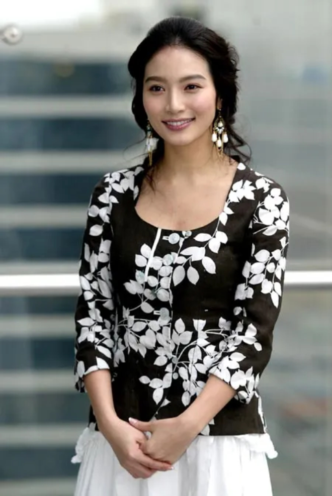 Ngọc nữ đ&igrave;nh đ&aacute;m showbiz vội v&atilde; ly h&ocirc;n sau hơn 1 tuần cưới v&igrave; bị chồng đ&aacute;nh đập vứt b&ecirc;n đường- Ảnh 6.