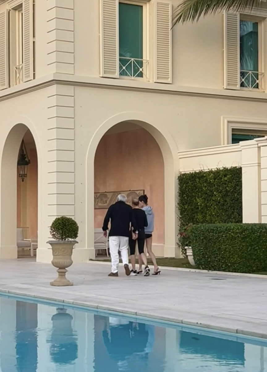 Gắt thật: Dâu cả xoá sạch ảnh với gia đình Beckham, nói một điều về "ekip" nhà ngoại tỷ phú gây chú ý - Ảnh 7.