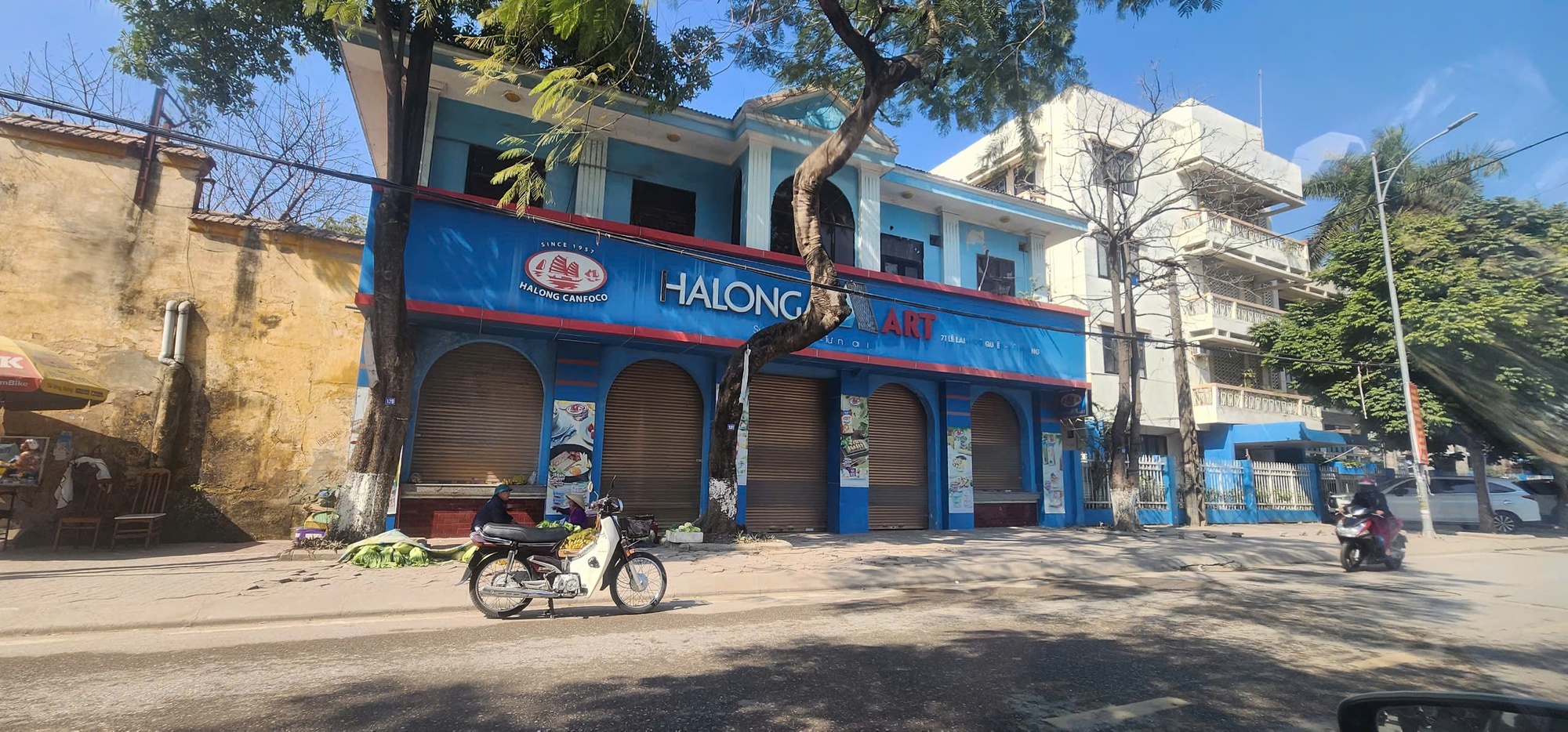 Tạm dừng sản xuất tại C&ocirc;ng ty CP đồ hộp Hạ Long: H&agrave;ng trăm c&ocirc;ng nh&acirc;n vẫn c&oacute; mặt - Ảnh 2.