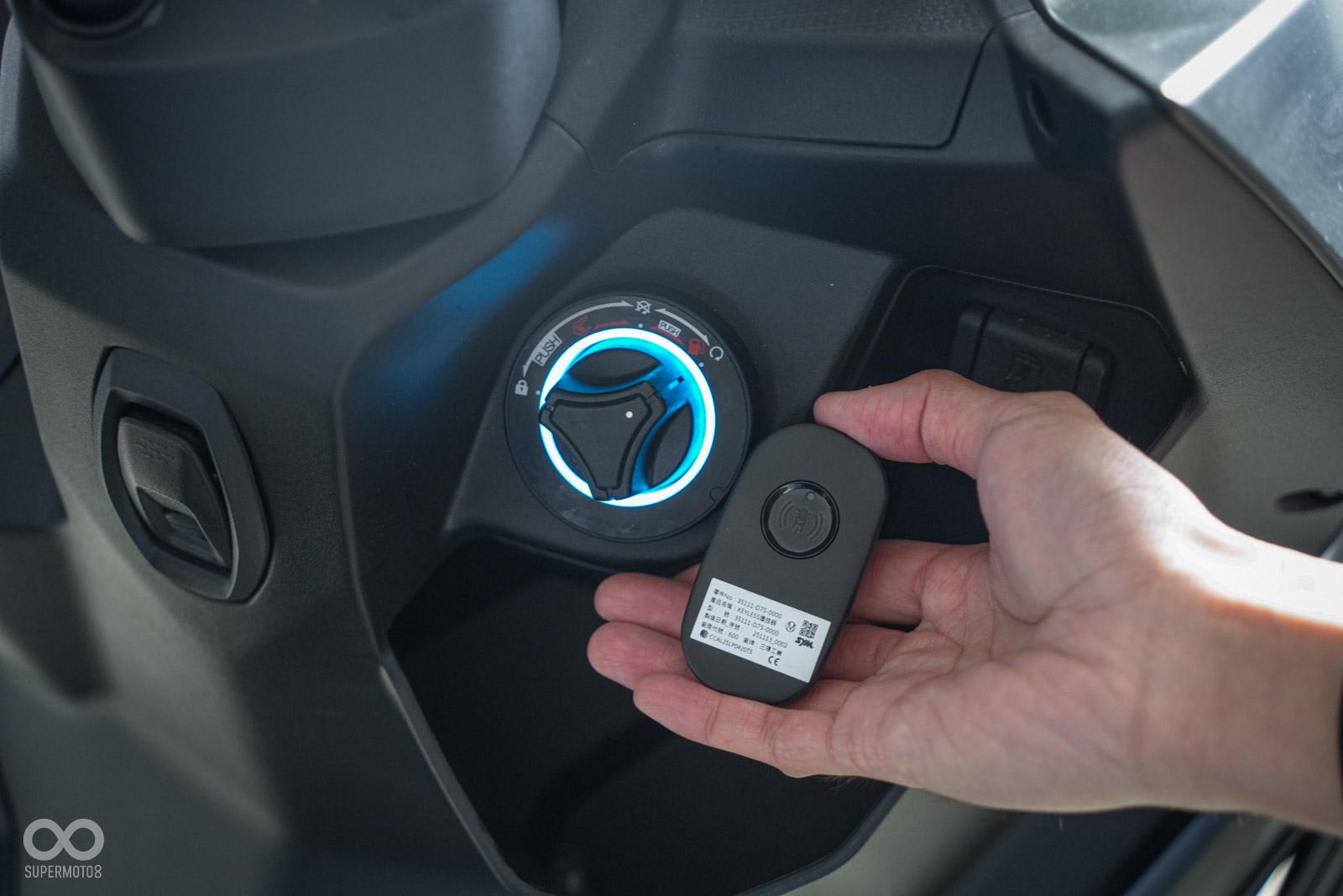 SYM tung ra bản n&acirc;ng cấp cho mẫu xe tay ga 158 cc với h&agrave;ng loại c&ocirc;ng nghệ m&agrave; người d&ugrave;ng Honda, Yamaha ao ước - Ảnh 10.