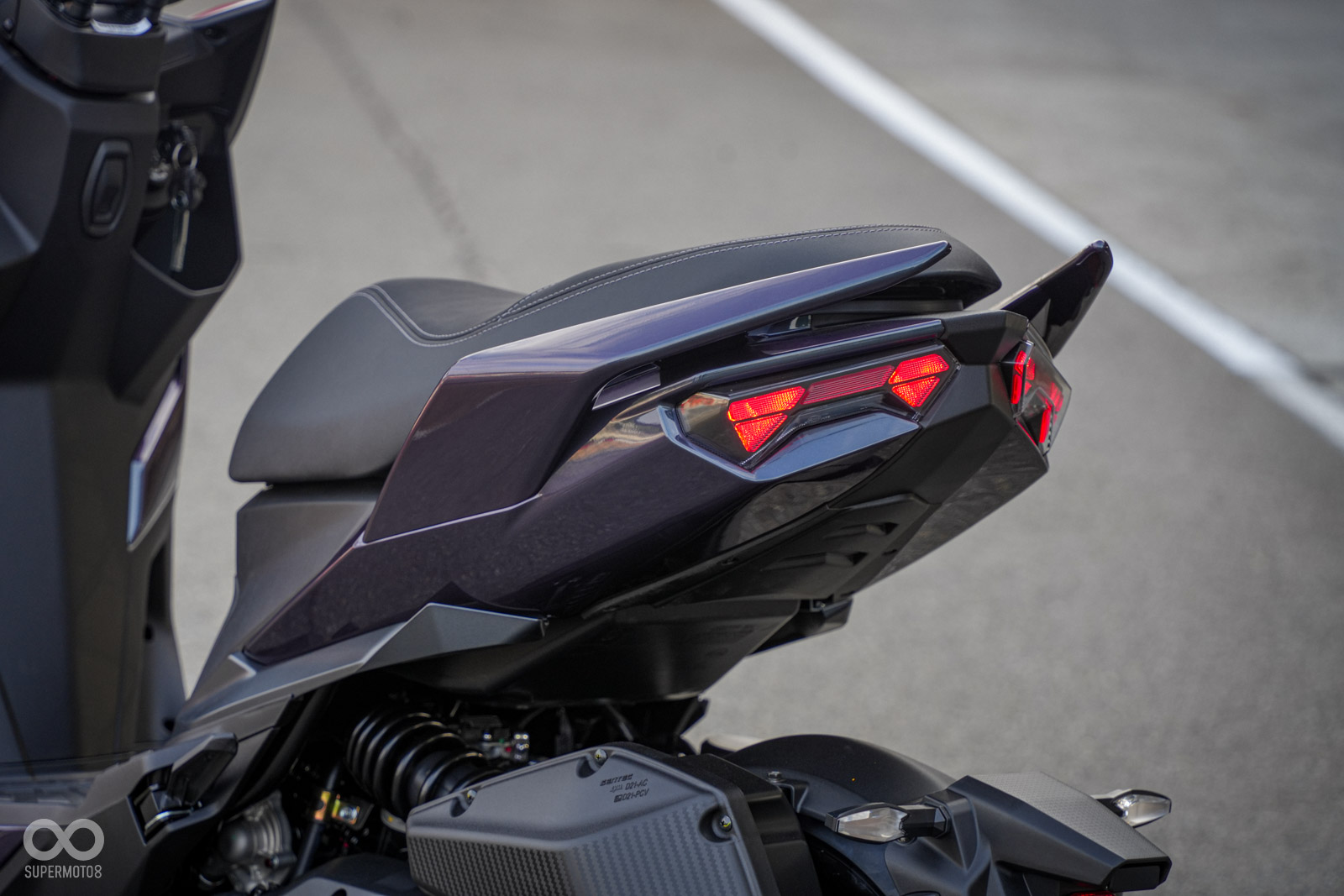 SYM tung ra bản n&acirc;ng cấp cho mẫu xe tay ga 158 cc với h&agrave;ng loại c&ocirc;ng nghệ m&agrave; người d&ugrave;ng Honda, Yamaha ao ước - Ảnh 6.