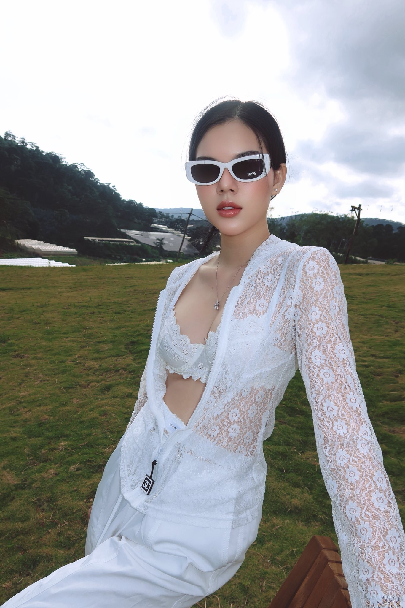 Ngọc Trinh lên tiếng tin ở ẩn vì có bầu - Ảnh 4. Ngọc Trinh lên tiếng tin ở ẩn vì có bầu - Ảnh 4.