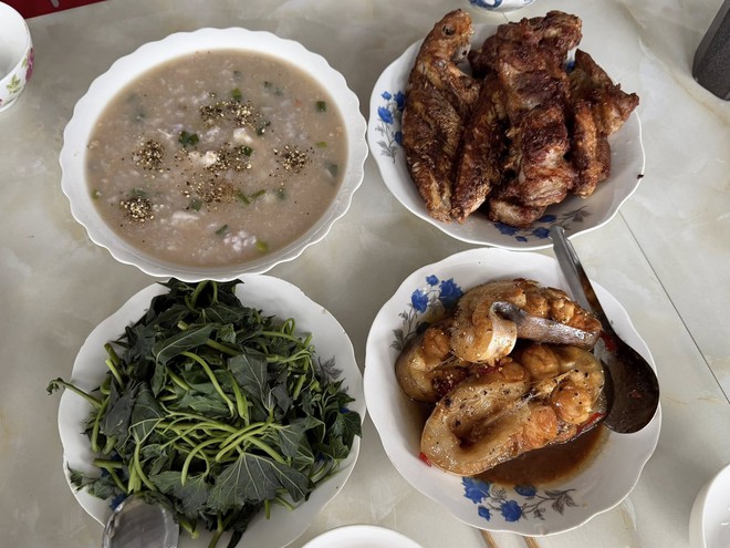 - Ảnh 4. - Ảnh 4.