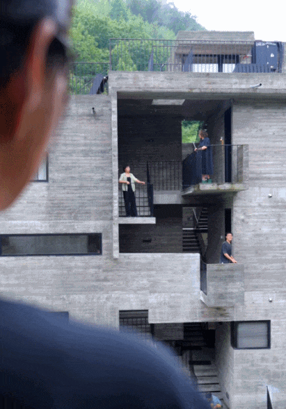 Dốc sạch 6,5 tỷ tiền tiết kiệm, hai chị em trung ni&ecirc;n x&acirc;y nh&agrave; ở qu&ecirc; cho 8 người sống chung khi về gi&agrave;- Ảnh 4.