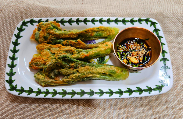 Thứ rau dại ở Việt Nam, Trung Quốc v&iacute; l&agrave; &ldquo;cao lương mỹ vị số 1 thế giới&rdquo;: Nấu kiểu n&agrave;y bao nhi&ecirc;u cũng hết - Ảnh 6.