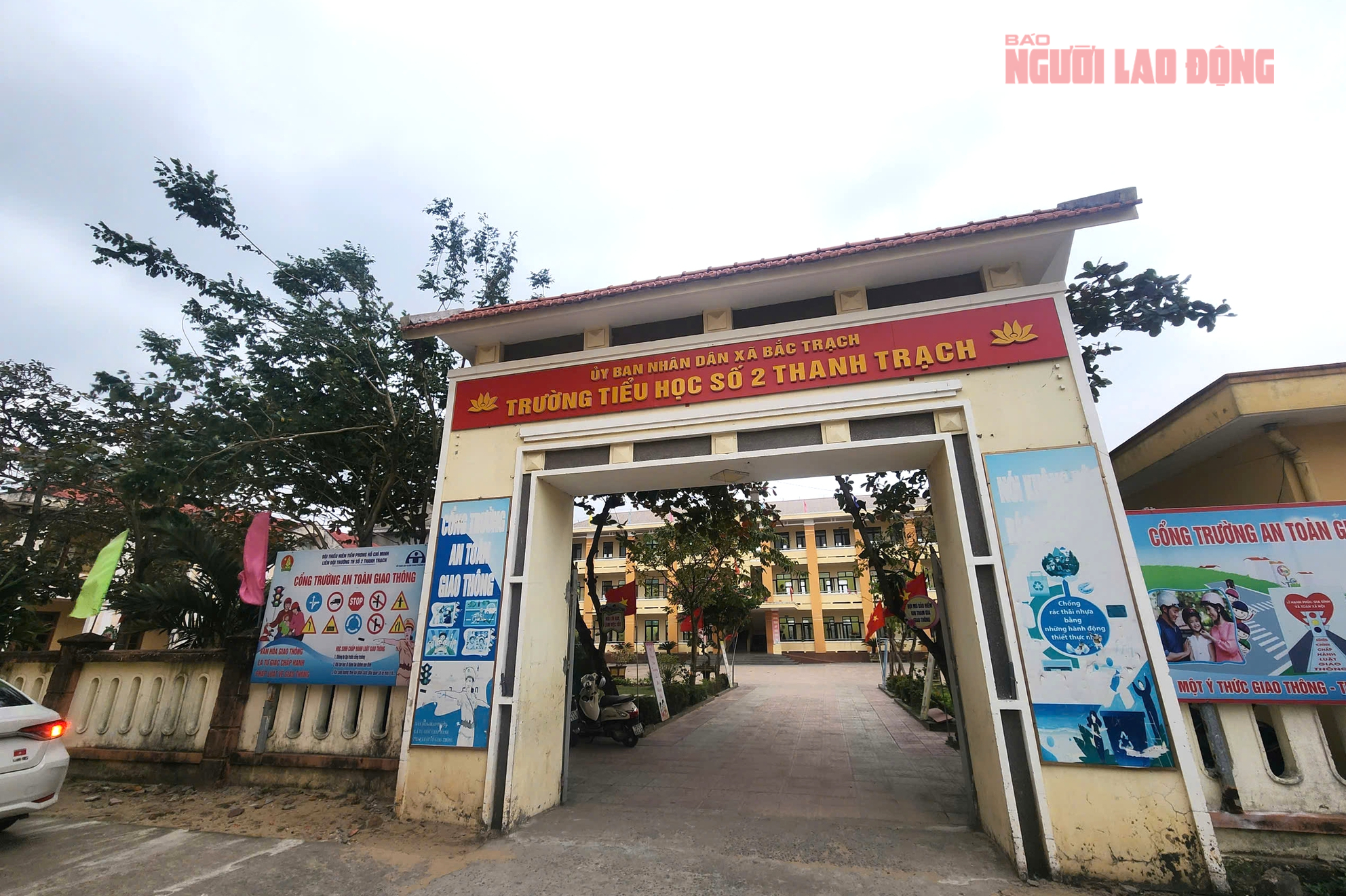 Giảng dạy "kh&ocirc;ng lịch", Hiệu trưởng v&agrave; Hiệu ph&oacute; vẫn hưởng phụ cấp đều đặn 35%? - Ảnh 1.