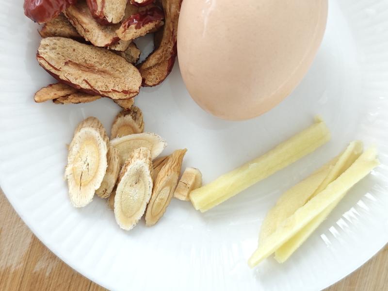 Hóa ra vì tôi hay ăn 3 món này mà da luôn hồng hào, khí huyết lưu thông tốt và tay chân không bao giờ bị lạnh- Ảnh 2.