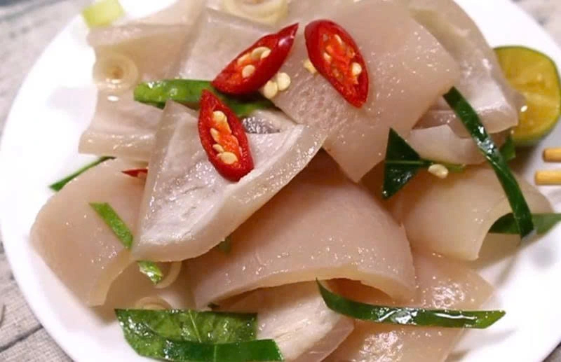 Ph&aacute;t hiện 1 tấn da lợn bốc m&ugrave;i: Cảnh b&aacute;o m&acirc;m cỗ Tết c&oacute; b&oacute;ng b&igrave; lợn bẩn- Ảnh 3.