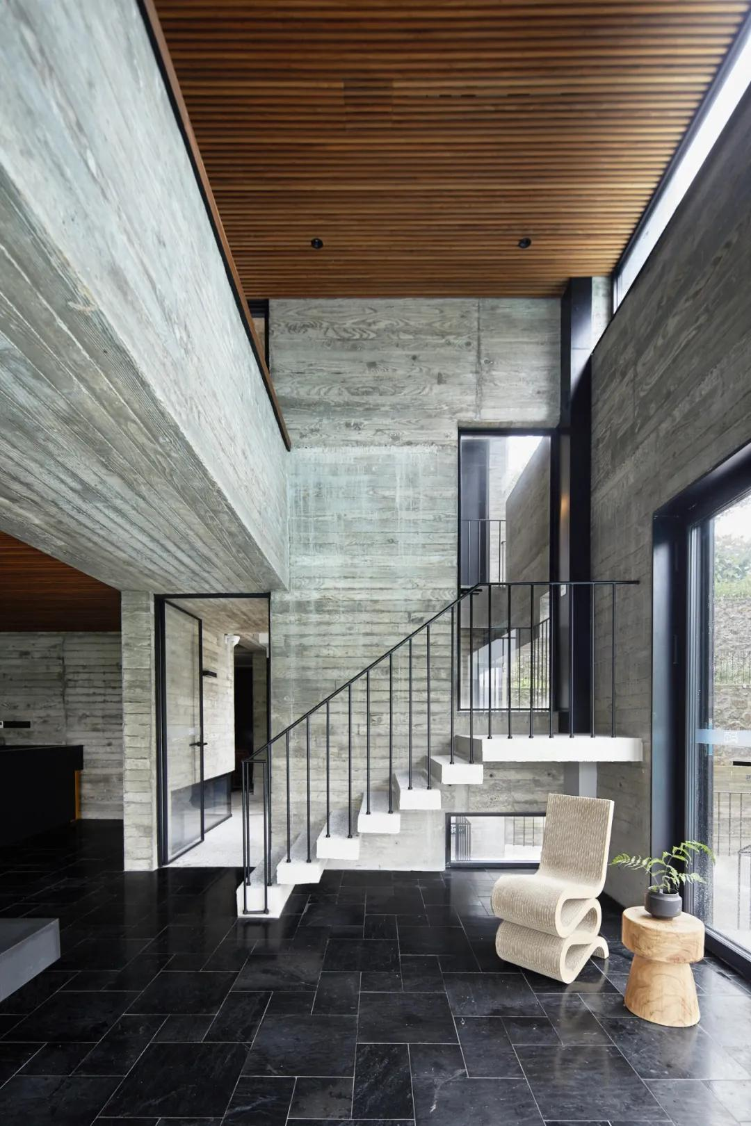 Dốc sạch 6,5 tỷ tiền tiết kiệm, hai chị em trung ni&ecirc;n x&acirc;y nh&agrave; ở qu&ecirc; cho 8 người sống chung khi về gi&agrave;- Ảnh 9.