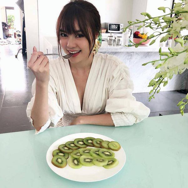 Cuộc sống sang chảnh của "Gái già lắm chiêu" trong căn biệt thự 2 mặt tiền bề thế - Ảnh 12.