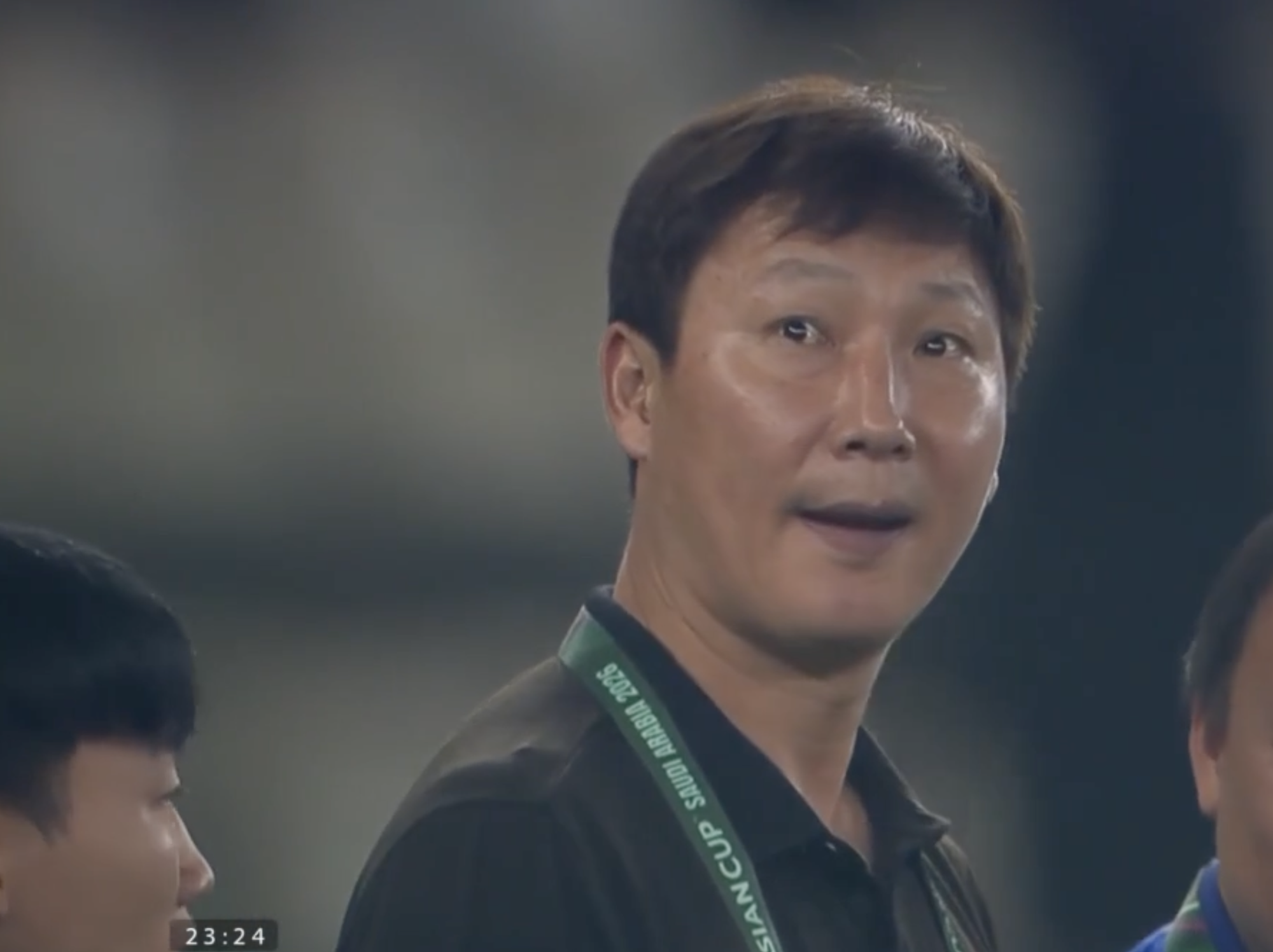 Kh&ocirc;ng c&oacute; tr&ecirc;n tivi: HLV Kim Sang-sik n&oacute;i lời 'sấm truyền' trong ph&ograve;ng thay đồ gi&uacute;p U23 Việt Nam v&agrave;o tứ kết U23 ch&acirc;u &Aacute;- Ảnh 1.