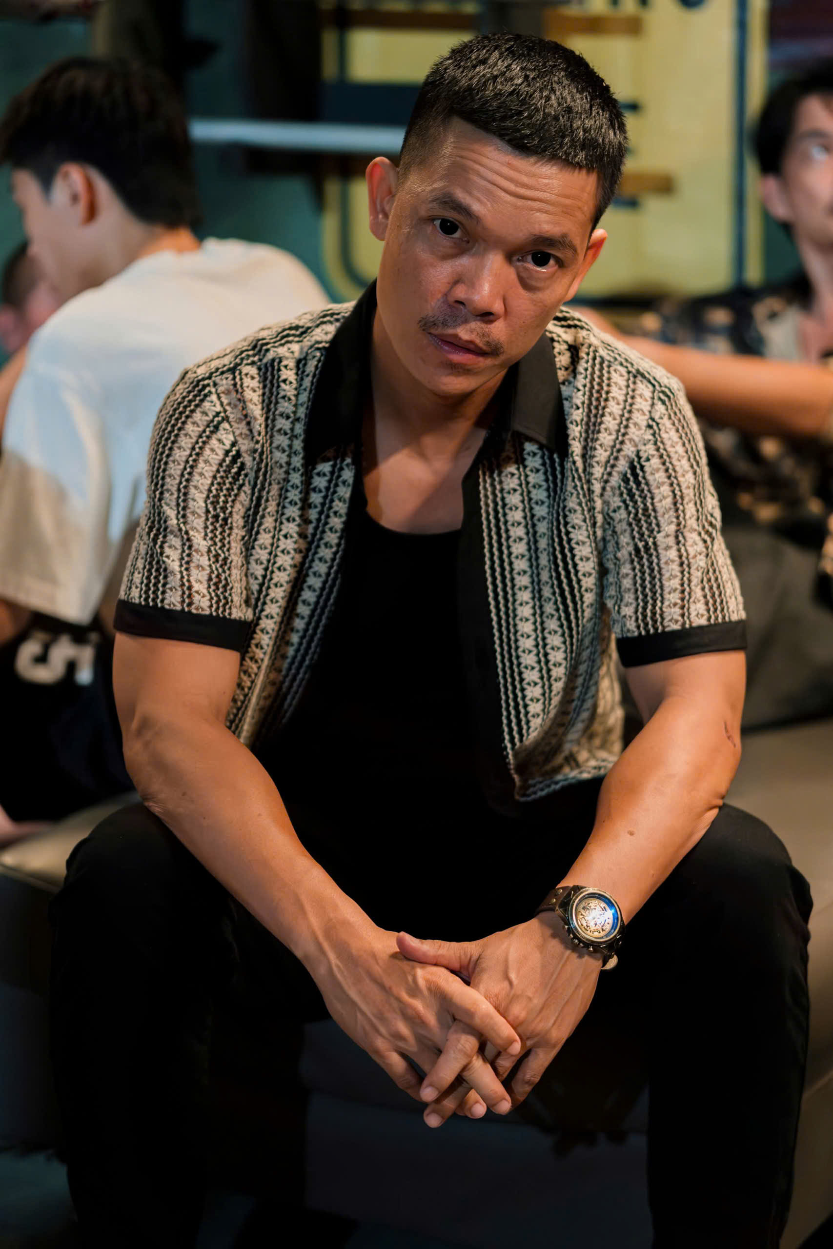 Nam diễn vi&ecirc;n đ&oacute;ng 3 phim trăm tỷ trong năm 2025: &ldquo;T&ocirc;i c&oacute; 1 thắc mắc, kh&ocirc;ng biết n&oacute;i với ai ngo&agrave;i vợ&rdquo; - Ảnh 3.