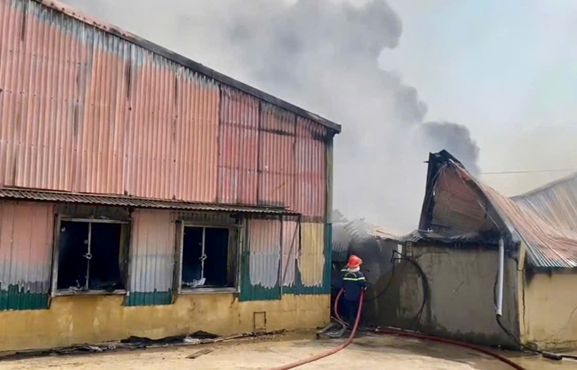 Ch&aacute;y xưởng lao động dạy nghề tại Trại giam Quảng Ninh kh&ocirc;ng g&acirc;y thiệt hại về người - Ảnh 2.