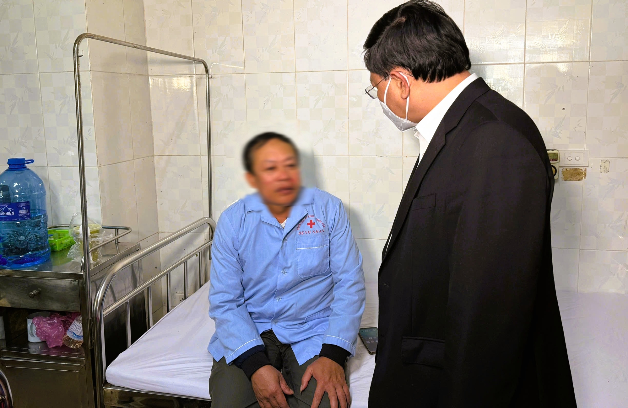 Vụ tai nạn giao th&ocirc;ng thanh h&oacute;a khiến 4 người chết , 5 người bị thương tr&ecirc;n cao tốc Bắc - Nam - Ảnh 2.