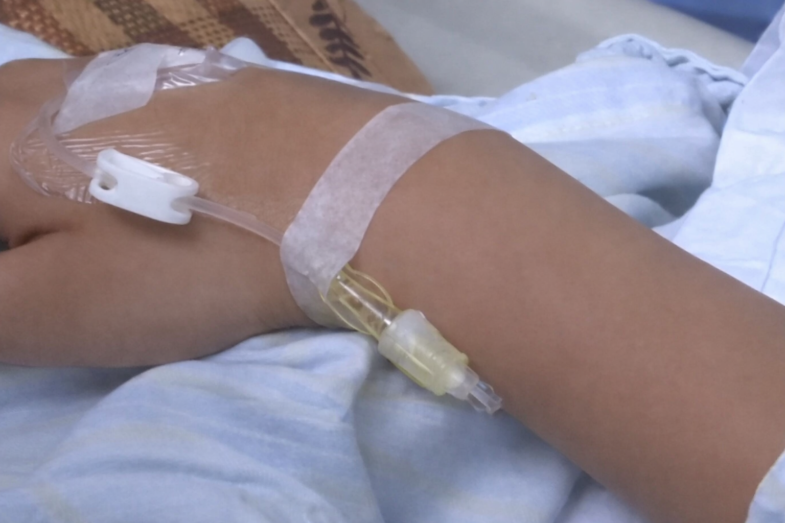 Nam sinh vi&ecirc;n năm 2 qua đời sau chẩn đo&aacute;n ung thư đại tr&agrave;ng, thủ phạm l&agrave; 2 th&oacute;i quen nhiều người lặp lại h&agrave;ng ng&agrave;y- Ảnh 2.