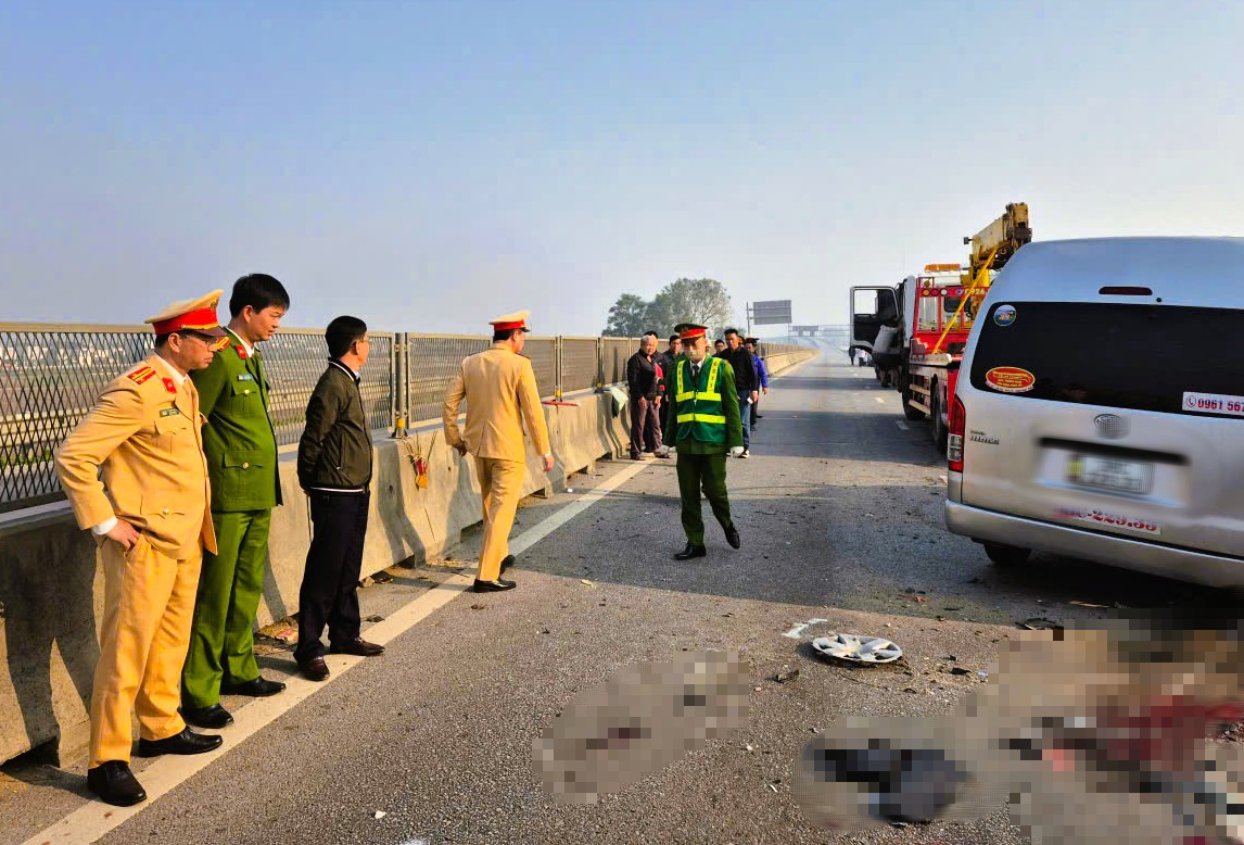 Tai nạn giao thông thảm khốc trên cao tốc Bắc - Nam khiến 4 người chết , 6 người bị thương - Ảnh 6.