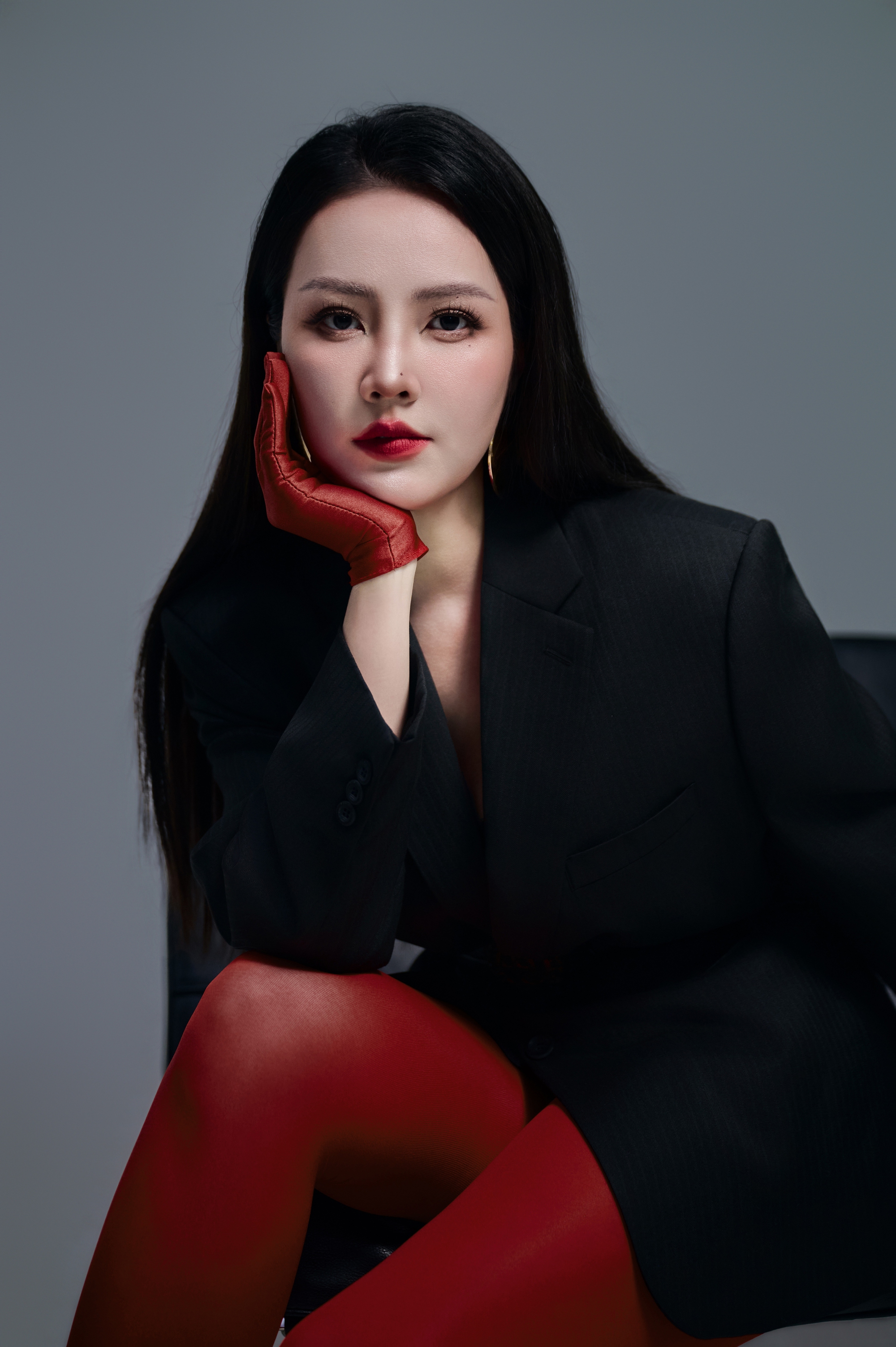 &Aacute; hậu Thụy V&acirc;n g&acirc;y ch&uacute; &yacute; với h&igrave;nh ảnh kh&aacute;c lạ sau sinh lần 2- Ảnh 1.