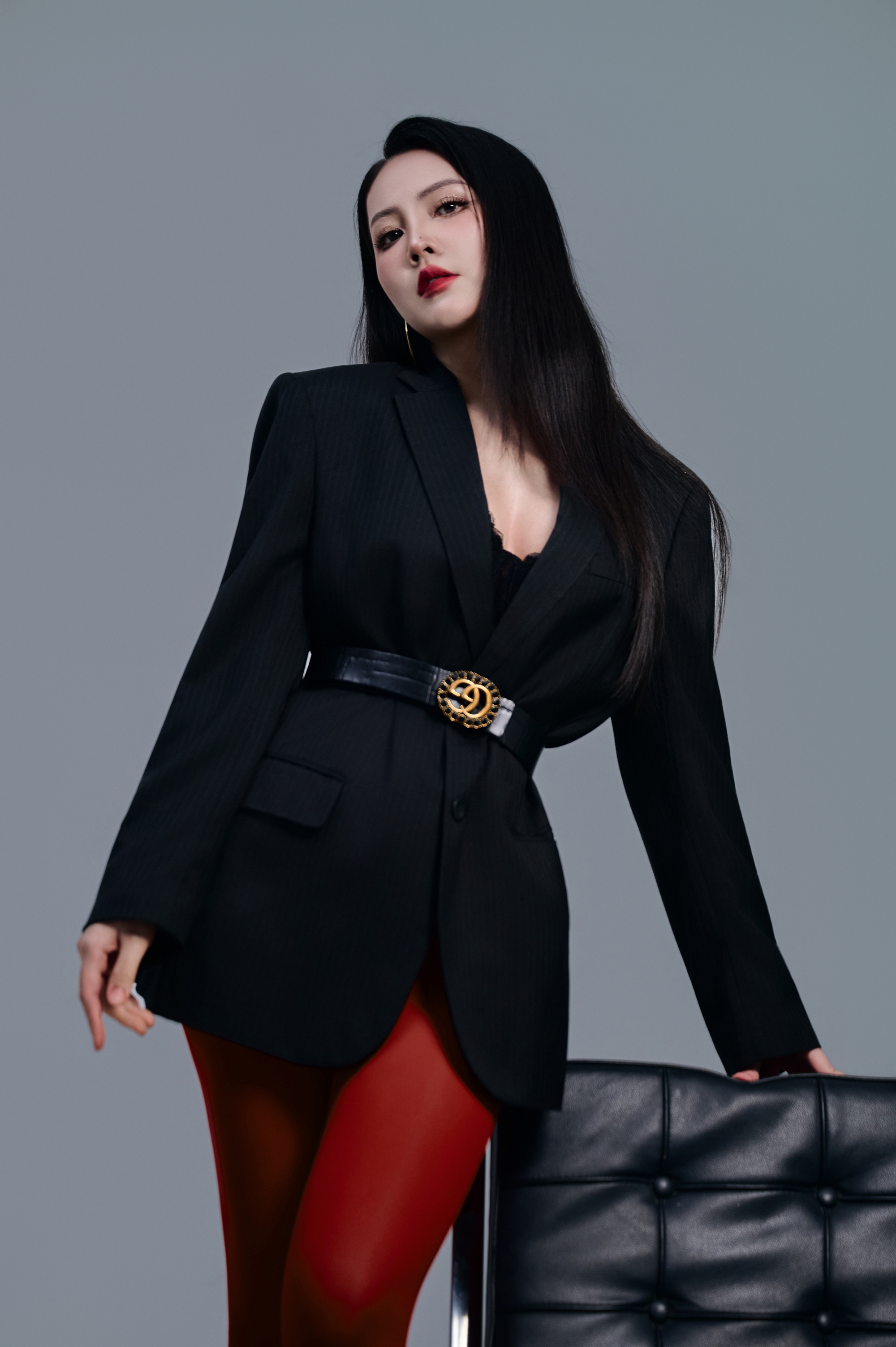 &Aacute; hậu Thụy V&acirc;n g&acirc;y ch&uacute; &yacute; với h&igrave;nh ảnh kh&aacute;c lạ sau sinh lần 2- Ảnh 6.