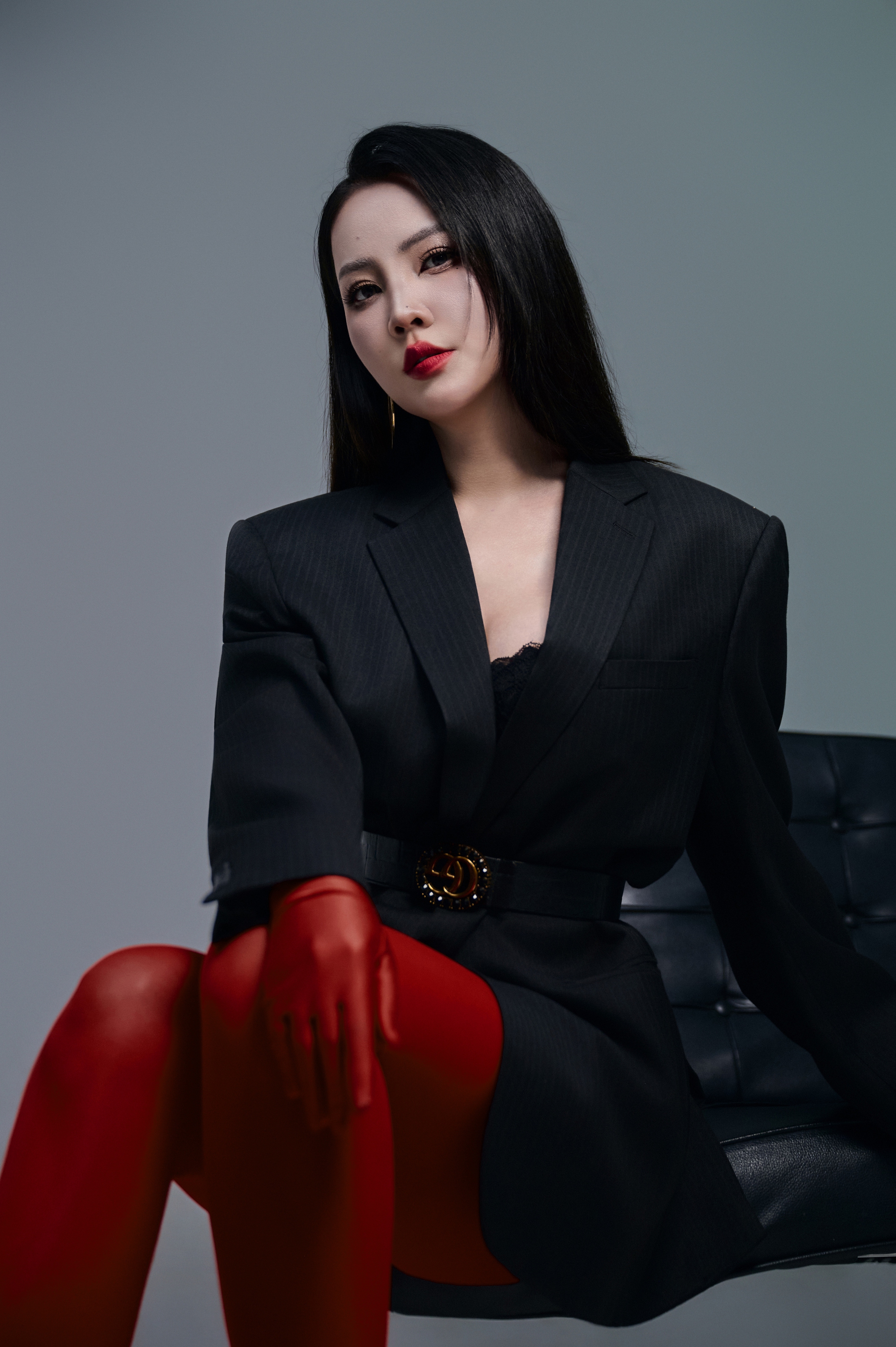 &Aacute; hậu Thụy V&acirc;n g&acirc;y ch&uacute; &yacute; với h&igrave;nh ảnh kh&aacute;c lạ sau sinh lần 2- Ảnh 7.